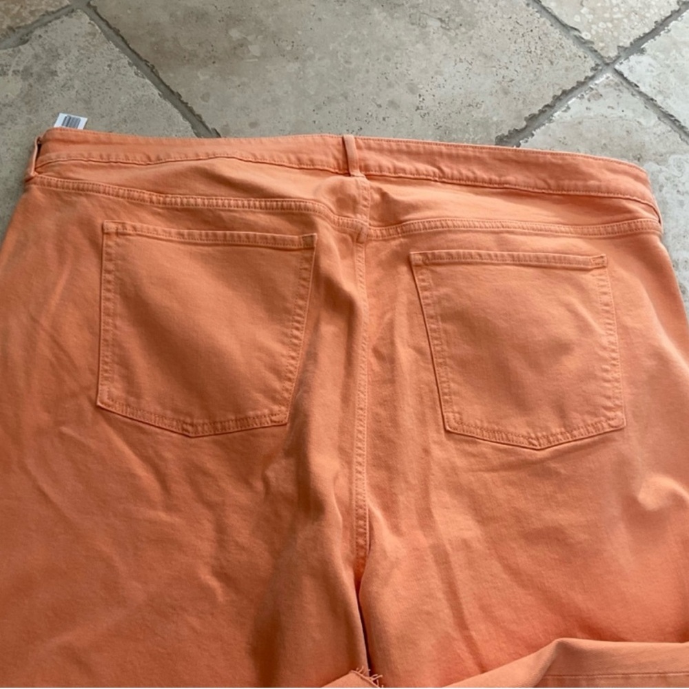 NWT Old Navy Orange Extra High Rise Sky Hi Wide Leg Cut- Off Jeans Size 26 Plus - Picture 8 of 8